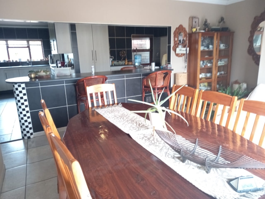 4 Bedroom Property for Sale in Parkersdorp Western Cape